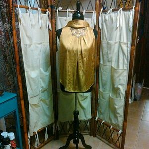 Sleeveless blouse